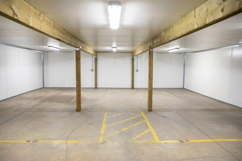 Temperature-controlled warehouse storage area