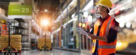 Managing seasonal inventory fluctuations in a warehouse